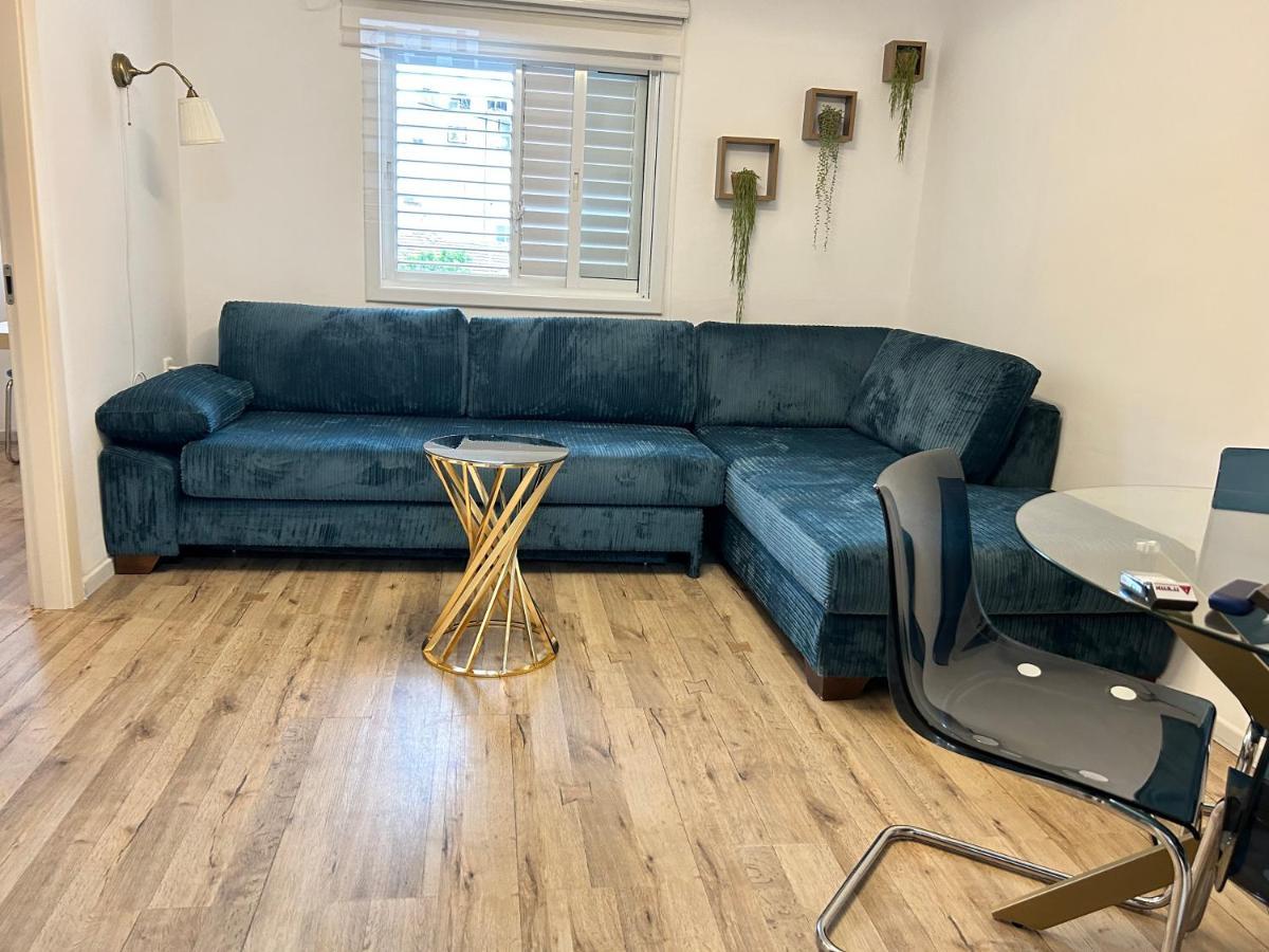 2 Bedrooms Apartment " Marcheliz " In Bat-Yam Бат-Ям Экстерьер фото